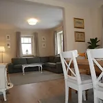 Sofia House 아버르타미