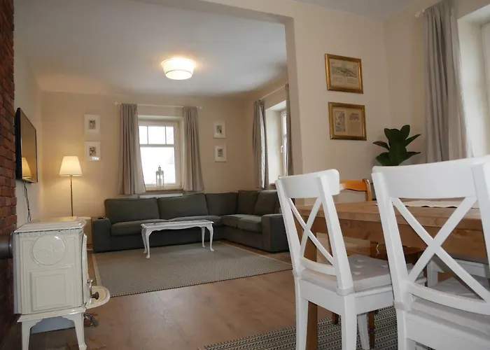 Sofia House Абертами